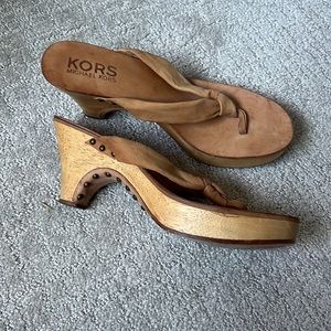 Michael Kors Leather and Wood Thong Sandals with Studs W size 8